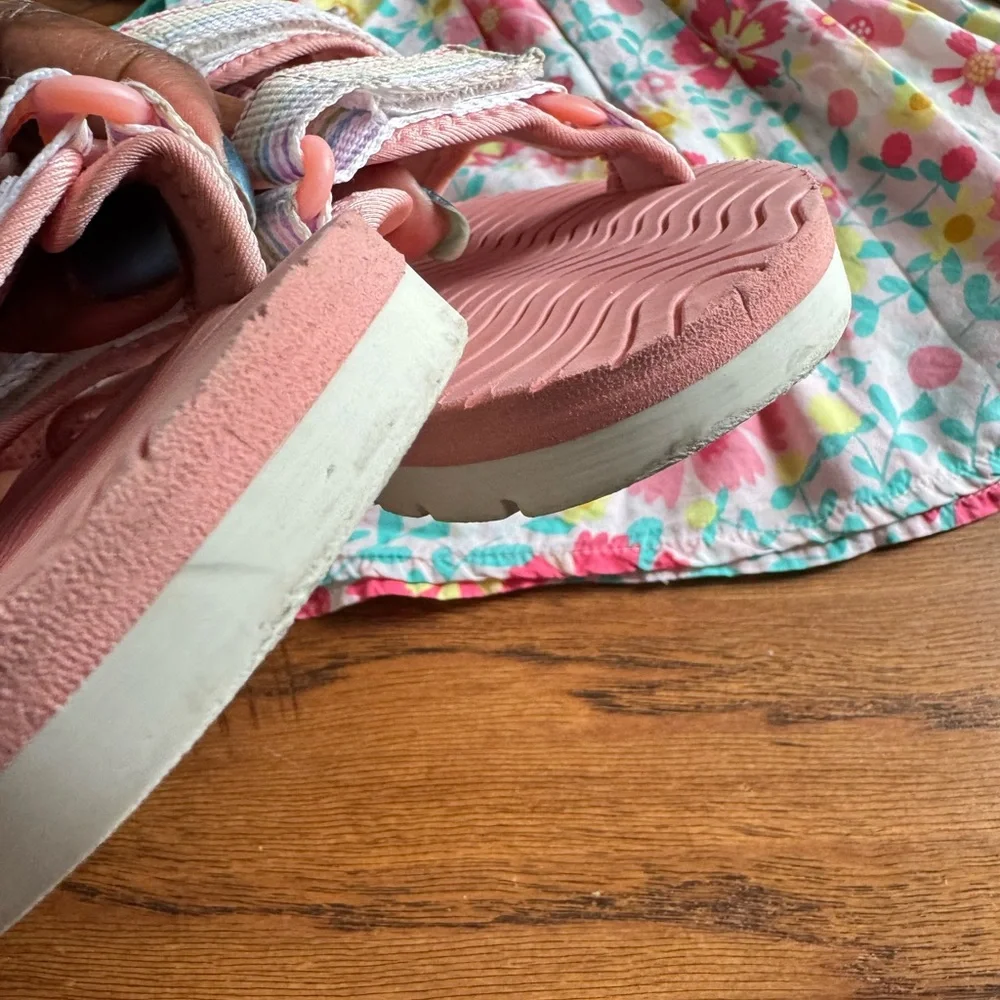 Cat & Jack Pink Strips Velcro Sandals‎